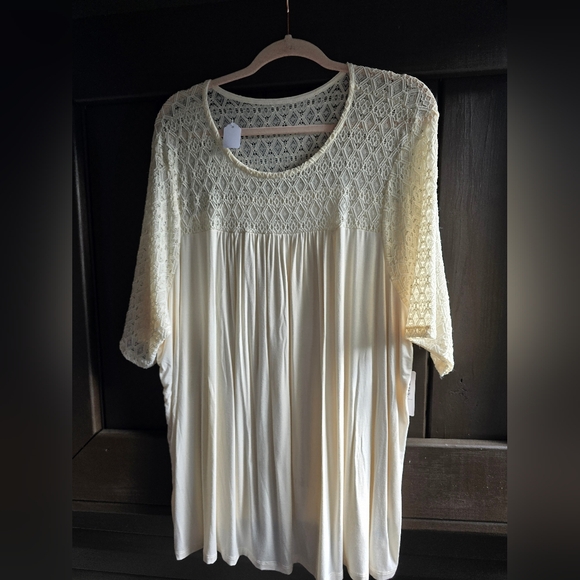 Torrid blouse brand new - Picture 2 of 3